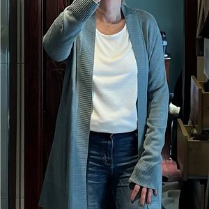 EUC heathered blue open front cardigan